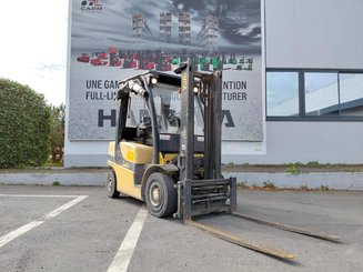 Chariot élévateur frontal 4 roues Yale GDP25VX