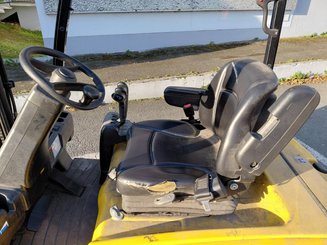 Chariot élévateur frontal 3 roues Yale ERP18VTL