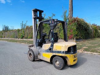 Chariot élévateur frontal 4 roues Yale GDP35VX