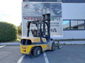 Chariot élévateur frontal 4 roues Yale GDP35VX