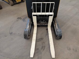 Chariot à mât rétractable Yale MR14 - 7