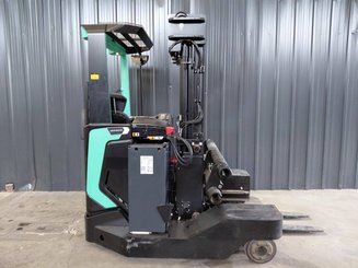 Chariot à mât rétractable multidirectionnel Mitsubishi RBM25N2