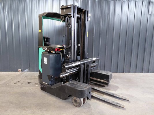 Chariot à mât rétractable multidirectionnel Mitsubishi RBM25N2 - 1