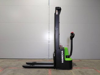 Gerbeur accompagnant Hangcha CDD12-AMC2-Li