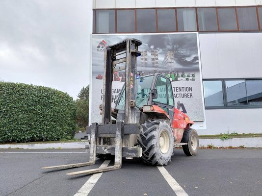 Chariot élévateur tout terrain Manitou MC50 - 1