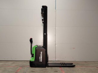 Gerbeur accompagnant Hangcha CDD20 XT1-SI - 4