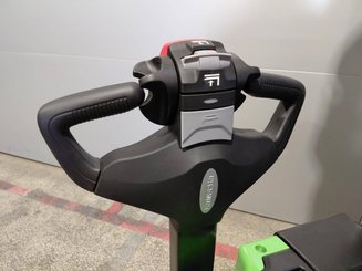 Gerbeur accompagnant Hangcha CDD20 XT1-SI - 9