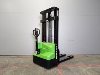 Gerbeur accompagnant Hangcha CDD15-A2MC2-ISZ