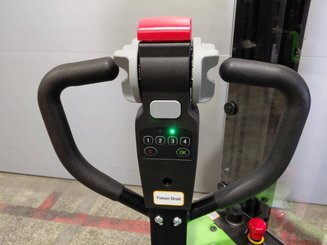 Gerbeur accompagnant Hangcha CDD15-A2MC2-ISZ