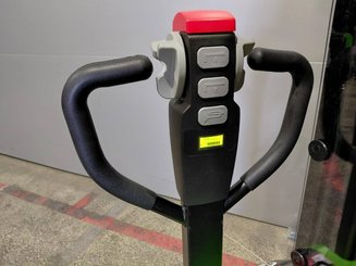 Gerbeur accompagnant Hangcha CDD15-A2MC2-ISZ