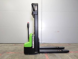 Gerbeur accompagnant Hangcha CDD15-A2MC2-ISZ