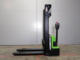 Gerbeur accompagnant Hangcha CDD15-A2MC2-ISZ