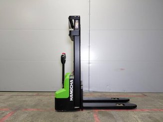 Gerbeur accompagnant Hangcha CDD15-A2MC2-ISZ