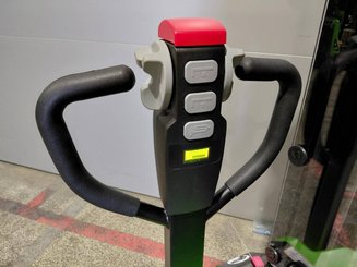 Gerbeur accompagnant Hangcha CDD15-A2MC2-ISZ