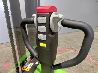 Gerbeur accompagnant Hangcha CDD15-A2MC2-ISZ