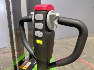 Gerbeur accompagnant Hangcha CDD15-A2MC2-ISZ