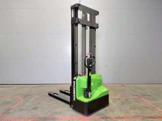 Gerbeur accompagnant Hangcha CDD15-A2MC2-ISZ