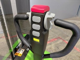 Gerbeur accompagnant Hangcha CDD15-A2MC2-ISZ