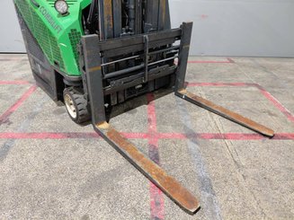 Chariot multidirectionnel Combilift COMBI CB2500