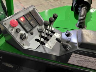 Chariot multidirectionnel Combilift COMBI CB2500