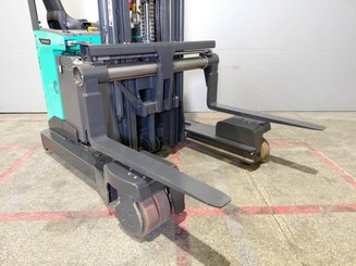 Chariot à mât rétractable multidirectionnel Mitsubishi RBM25 N3 - 6